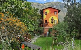 Full Moon Eco Lodge